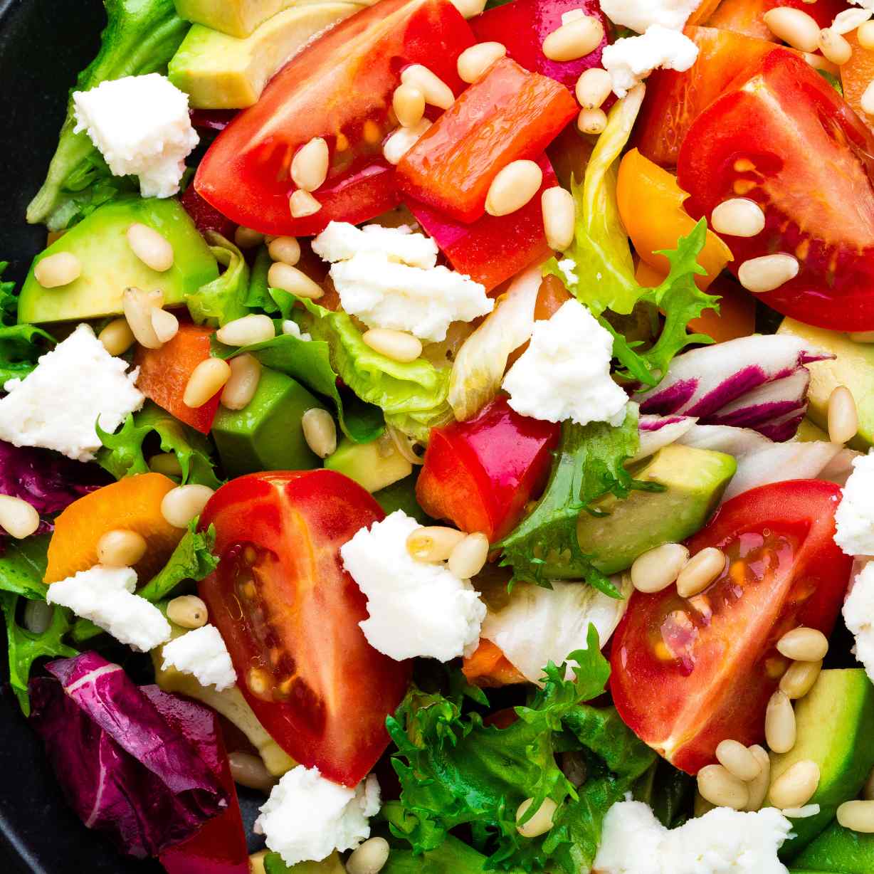 Qida mifləri: Yayda yalnız salatla qidalanmaq ən sağlam seçimdir?